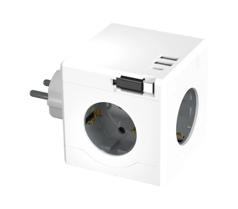 3টি ইউরোপীয়-স্টাইল আউটলেট, 2টি USB-A পোর্ট এবং 1 USB-C পোর্ট সহ E15-D প্লাগ-ইন কিউব পাওয়ার স্ট্রিপ, একটি প্রত্যাহারযোগ্য চার্জিং তারের বৈশিষ্ট্যযুক্ত